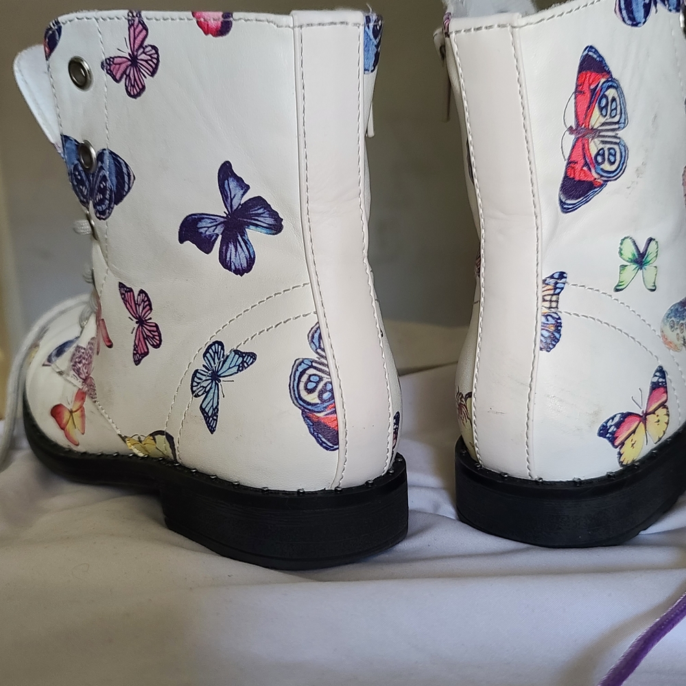 Butterfly Pattern Kids' Boots - White